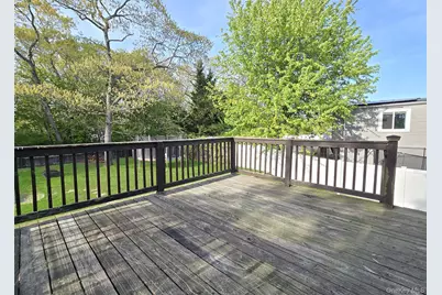 529 Hawkins Road, Selden, NY 11784 - Photo 17