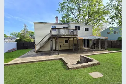 529 Hawkins Road, Selden, NY 11784 - Photo 19