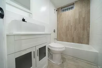 7036 70th Street, Glendale, NY 11385 - Photo 27