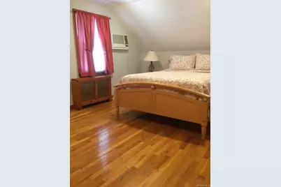 104 Phyllis Drive, Lindenhurst, NY 11757 - Photo 17