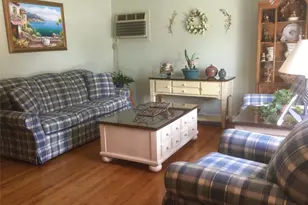 104 Phyllis Dr, Lindenhurst, NY 11757 - Photo 7