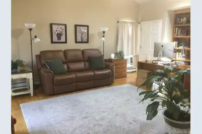 104 Phyllis Drive, Lindenhurst, NY 11757 - Photo 5