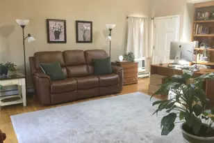 104 Phyllis Dr, Lindenhurst, NY 11757 - Photo 5