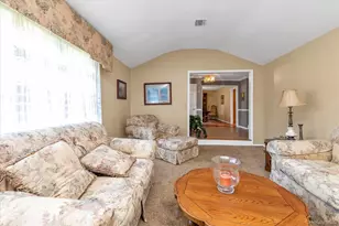 4 Toga Ct, East Northport, NY 11731 - Photo 5