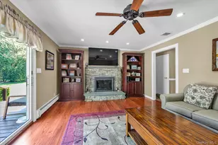 4 Toga Ct, East Northport, NY 11731 - Photo 15