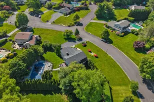 4 Toga Ct, East Northport, NY 11731 - Photo 31