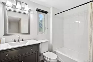 60 Mill Spring Rd, Manhasset, NY 11030 - Photo 15