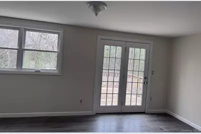 35 Hallock Road, Patchogue, NY 11772 - Photo 3