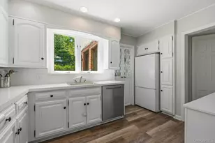 66 Kenwood Rd, Garden City, NY 11530 - Photo 13