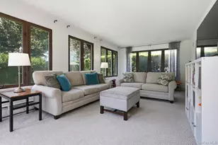 66 Kenwood Rd, Garden City, NY 11530 - Photo 17