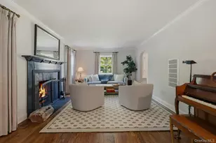 66 Kenwood Rd, Garden City, NY 11530 - Photo 7