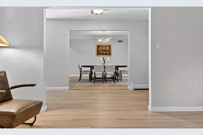 220 Cherry Valley Avenue, Garden City, NY 11530 - Photo 9