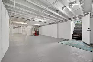 220 Cherry Valley Ave, Garden City, NY 11530 - Photo 41