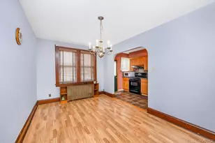 65-56 77th Pl, Middle Village, NY 11379 - Photo 9