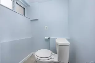 65-56 77th Pl, Middle Village, NY 11379 - Photo 21