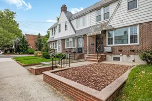 65-56 77th Pl, Middle Village, NY 11379 - Photo 3