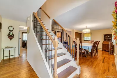 5 Peekskill Avenue, Patchogue, NY 11772 - Photo 9