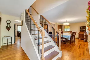5 Peekskill Ave, Patchogue, NY 11772 - Photo 9