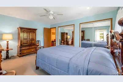 5 Peekskill Avenue, Patchogue, NY 11772 - Photo 31
