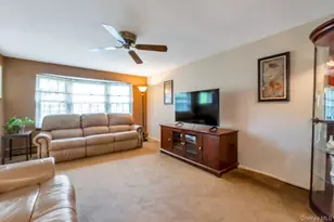 5 Peekskill Ave, Patchogue, NY 11772 - Photo 13