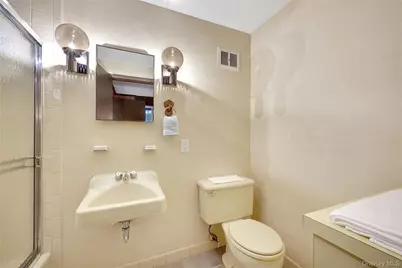 65 Holly Place, Briarcliff Manor, NY 10510 - Photo 25