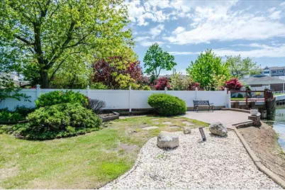 593 Pearl Street, Oceanside, NY 11572 - Photo 21