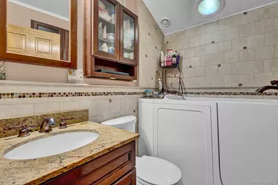 545 N 2nd Street, New Hyde Park, NY 11040 - Photo 19