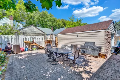 545 N 2nd Street, New Hyde Park, NY 11040 - Photo 17