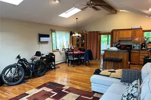 143 Pineview Ave, Bardonia, NY 10954 - Photo 23