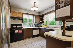 2 Mallard Dr, West Nyack, NY 10994 - Photo 5