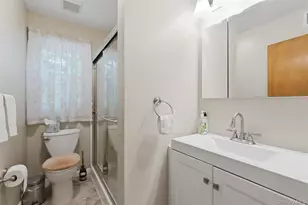 2 Mallard Dr, West Nyack, NY 10994 - Photo 15