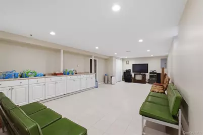2 Mallard Drive, West Nyack, NY 10994 - Photo 27