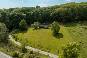 3881 Route 44, Millbrook, NY 12545 - Photo 15