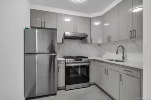 42-10 147th St, Flushing, NY 11355 - Photo 7