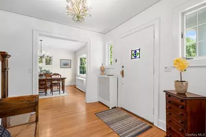 12 Cambridge Court, Larchmont, NY 10538 - Photo 3