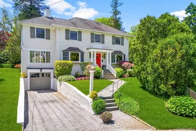 12 Cambridge Court, Larchmont, NY 10538 - Photo 1