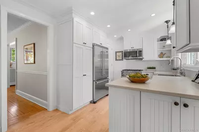 12 Cambridge Court, Larchmont, NY 10538 - Photo 11