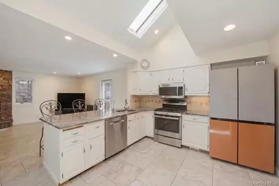 29 Montrose Road, Yonkers, NY 10710 - Photo 7