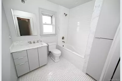 29 Everett Street, Lynbrook, NY 11563 - Photo 9