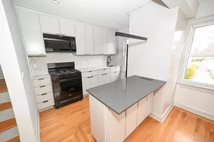 29 Everett St, Lynbrook, NY 11563 - Photo 3