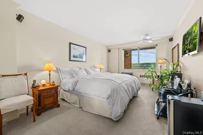 2575 Palisade Avenue #12C, Bronx, NY 10463 - Photo 13