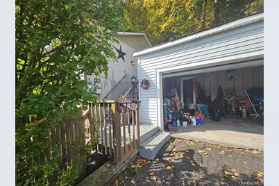 657 Jersey Avenue, Greenwood Lake, NY 10925 - Photo 11
