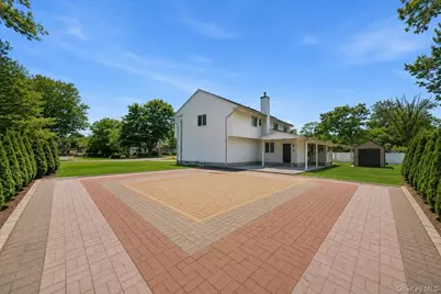 15 Oakhurst Street, South Huntington, NY 11746 - Photo 27