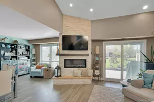 188 Pond View Ln, Smithtown, NY 11787 - Photo 11