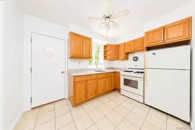 2668 E 23rd Street, Brooklyn, NY 11235 - Photo 13
