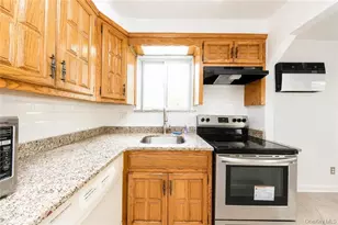2668 E 23rd St, Brooklyn, NY 11235 - Photo 11