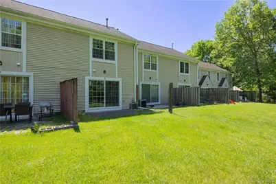 25 Creekside Circle, Spring Valley, NY 10977 - Photo 7
