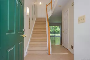 25 Creekside Cir, Spring Valley, NY 10977 - Photo 11