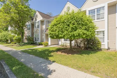 25 Creekside Circle, Spring Valley, NY 10977 - Photo 3