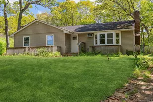 132 Swezey Dr, Middle Island, NY 11953 - Photo 7